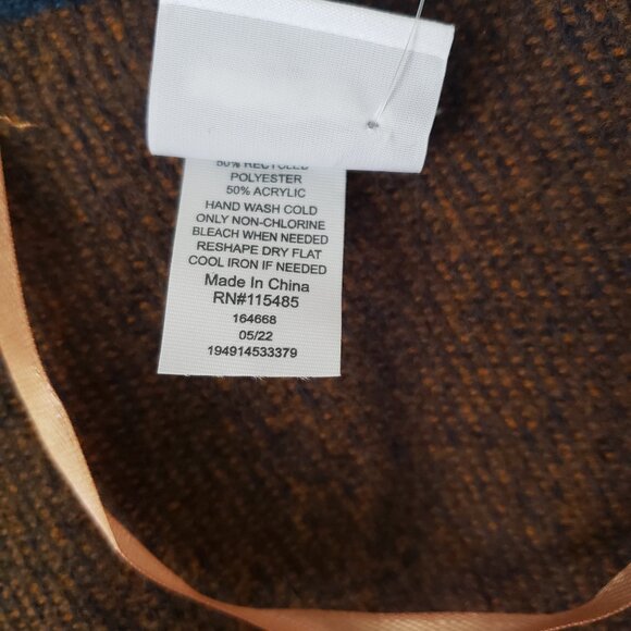 Sonoma Shawl/Wrap/Ruana- one size fits all - Picture 6 of 12